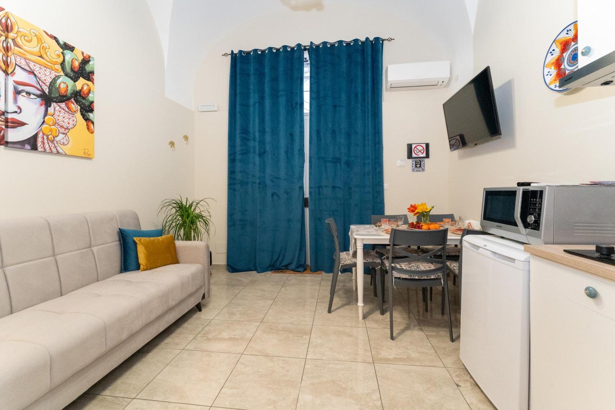 Catania Easy Center Home Exterior photo