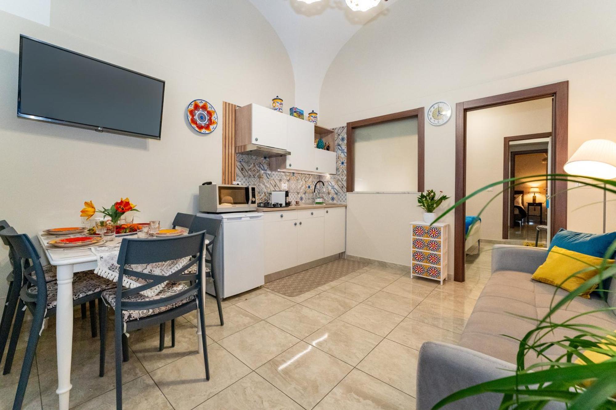 Catania Easy Center Home Exterior photo